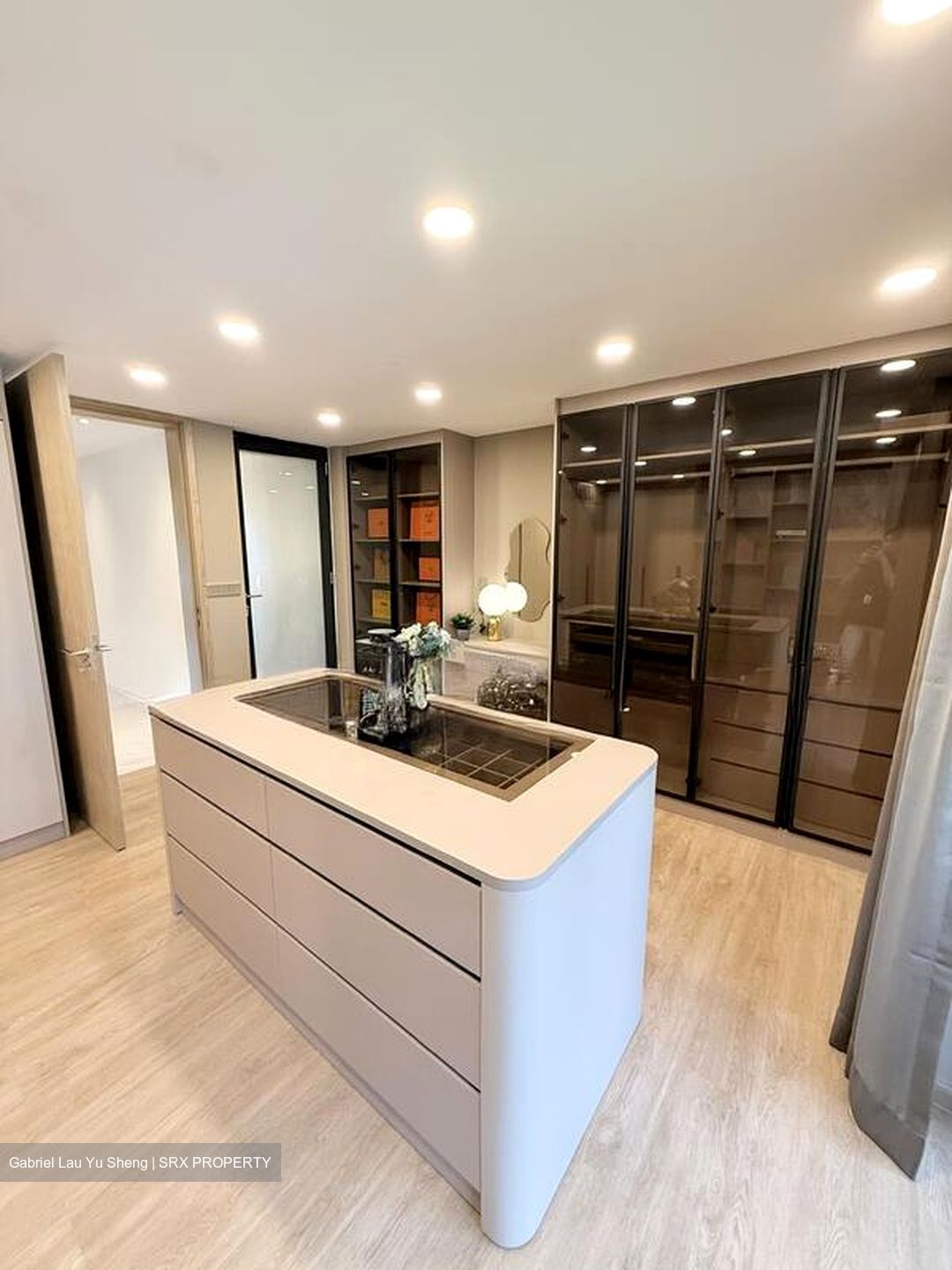 Shrewsbury Road (D11), Terrace #521089871
